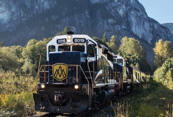 Rainforest to Gold Rush Discovery Lake Louise Eastbound