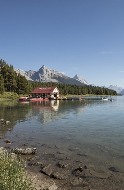 Maligne Lake