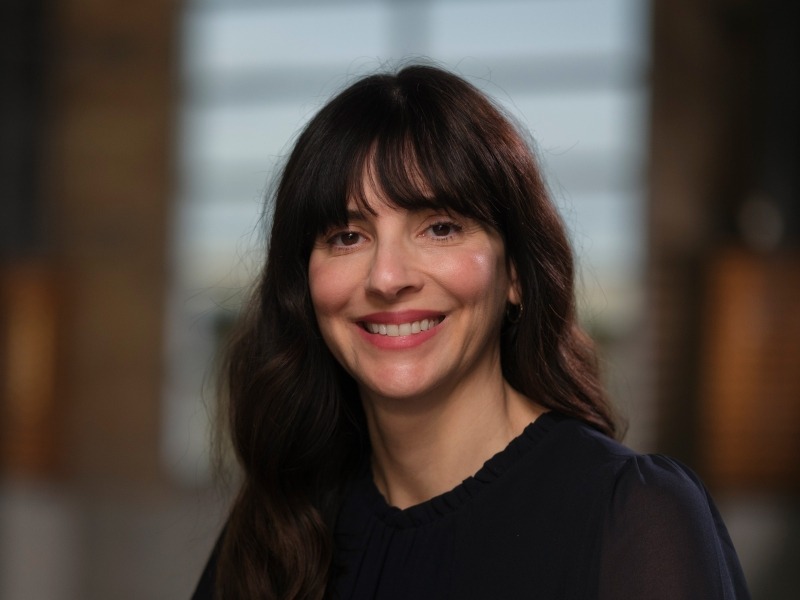 Monique Gomel headshot