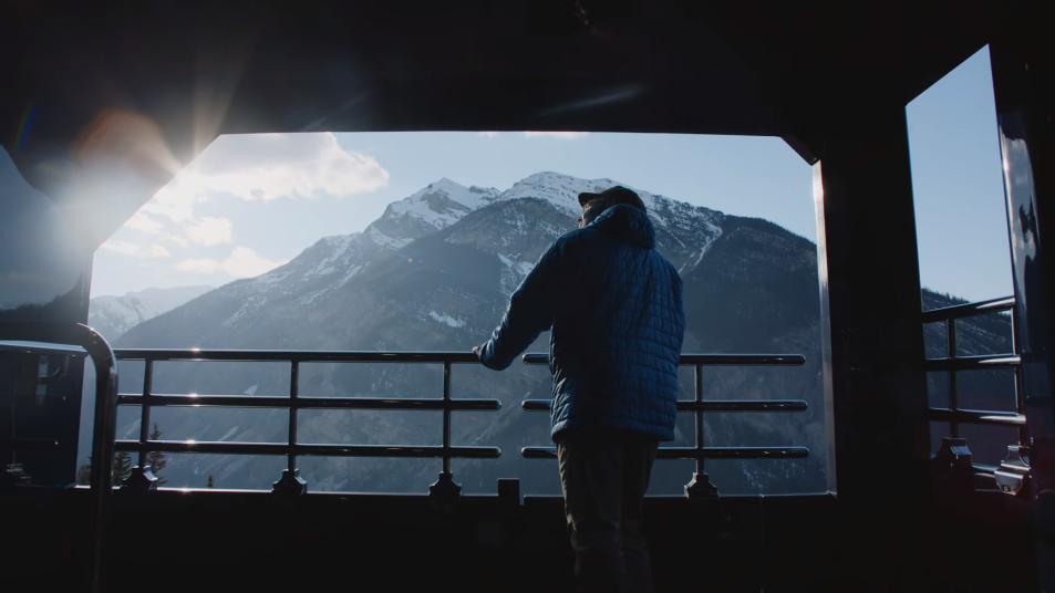 Artist and author, Bob White, onboard Rocky Mountaineer